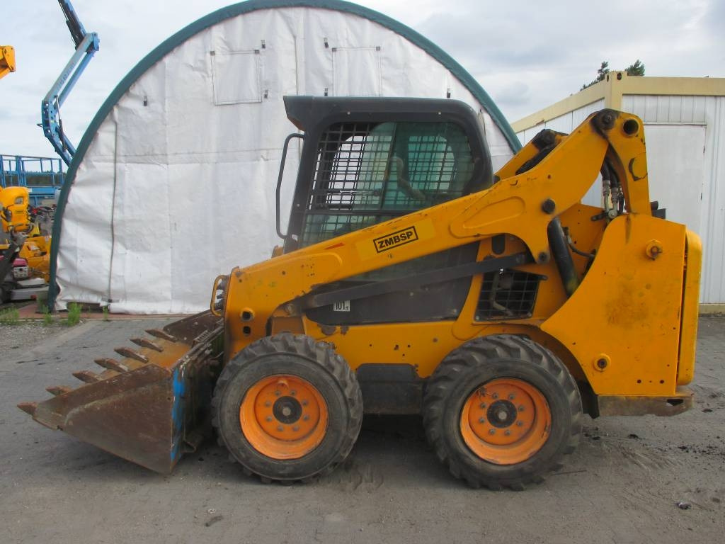 Bobcat S 530 - Mini utovarivač: slika Bobcat S 530 - Mini utovarivač Bobcat S 530 - Mini utovarivač: slika Bobcat S 530 - Mini utovarivač
