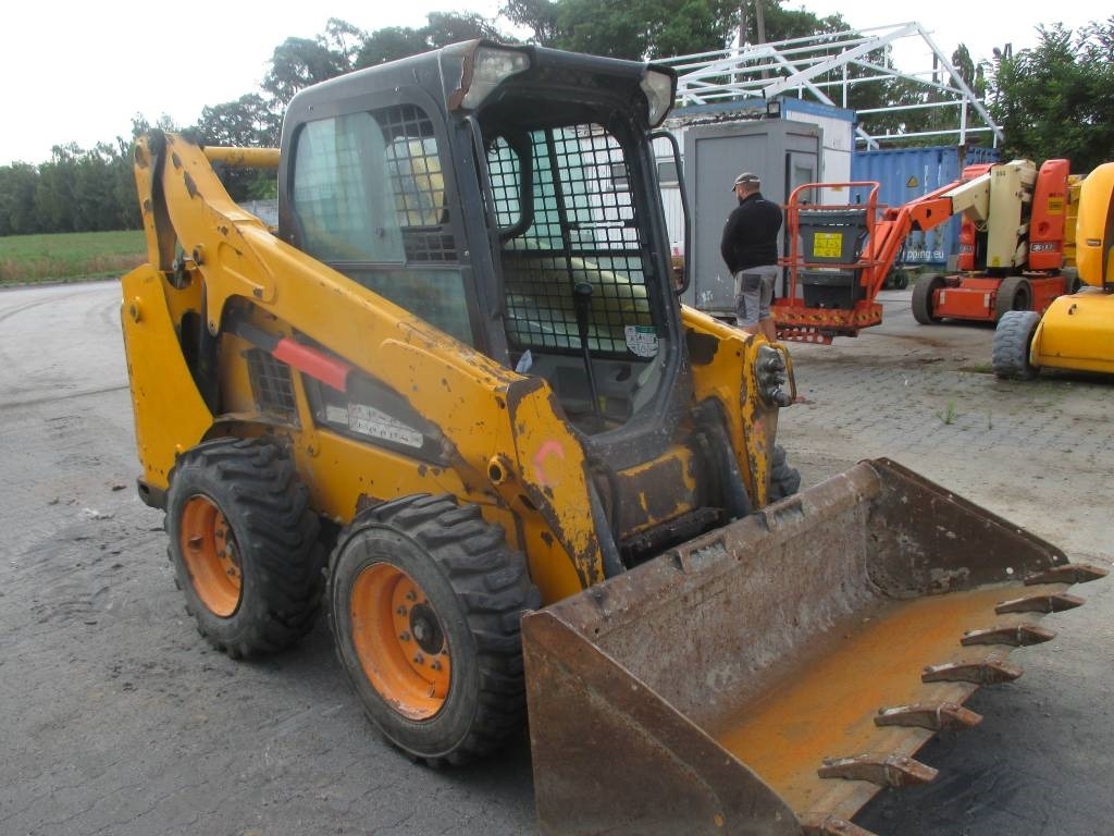 Bobcat S 530 - Mini utovarivač: slika Bobcat S 530 - Mini utovarivač Bobcat S 530 - Mini utovarivač: slika Bobcat S 530 - Mini utovarivač