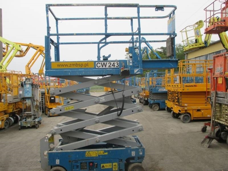 Genie GS 1932 - Škarasta podizna platforma: slika Genie GS 1932 - Škarasta podizna platforma Genie GS 1932 - Škarasta podizna platforma: slika Genie GS 1932 - Škarasta podizna platforma