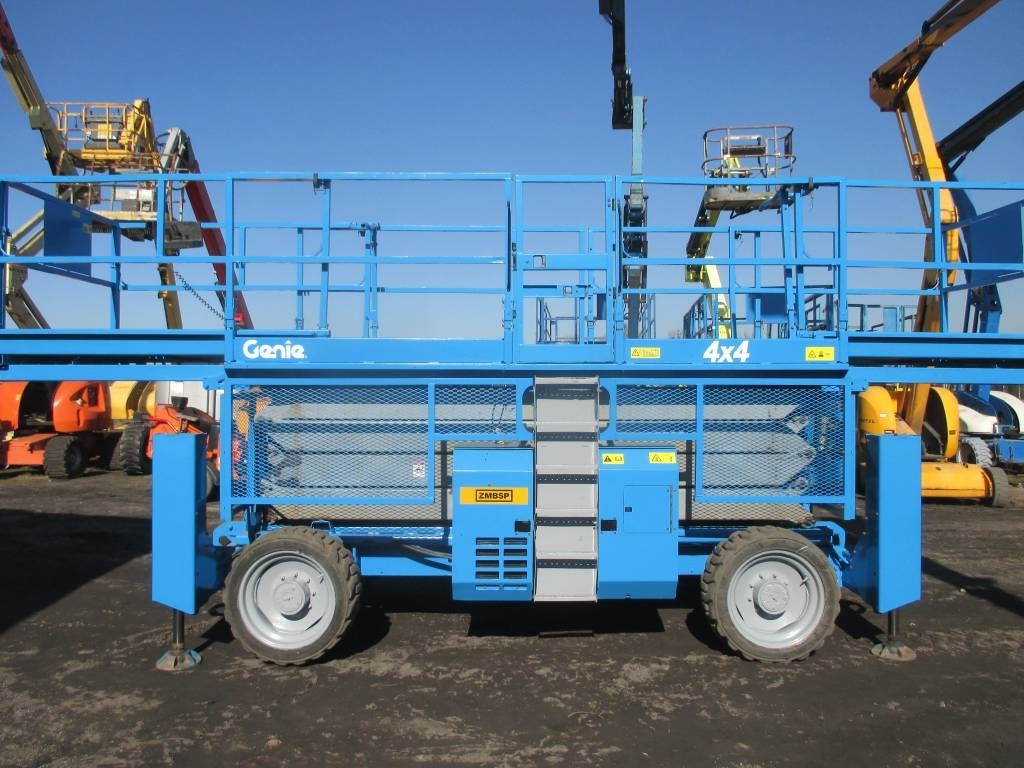 Genie GS 4390 RT - Škarasta podizna platforma: slika Genie GS 4390 RT - Škarasta podizna platforma Genie GS 4390 RT - Škarasta podizna platforma: slika Genie GS 4390 RT - Škarasta podizna platforma
