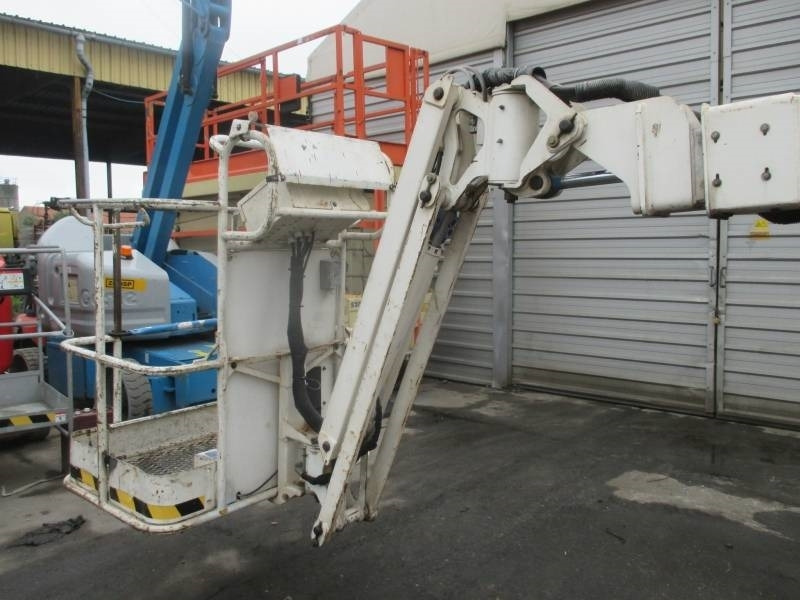 Genie Z 30 - Zglobni krak: slika Genie Z 30 - Zglobni krak Genie Z 30 - Zglobni krak: slika Genie Z 30 - Zglobni krak