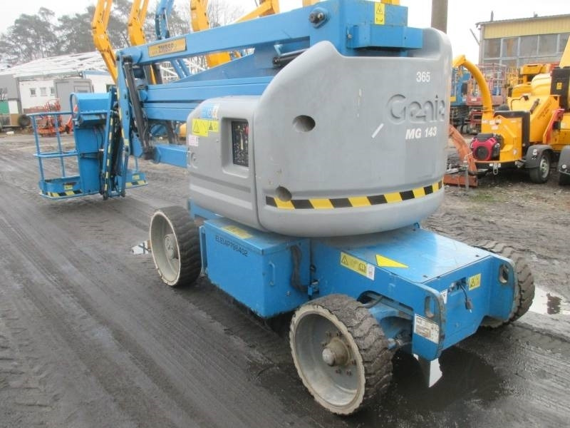 Genie Z 40/23 N - Zglobni krak: slika Genie Z 40/23 N - Zglobni krak Genie Z 40/23 N - Zglobni krak: slika Genie Z 40/23 N - Zglobni krak