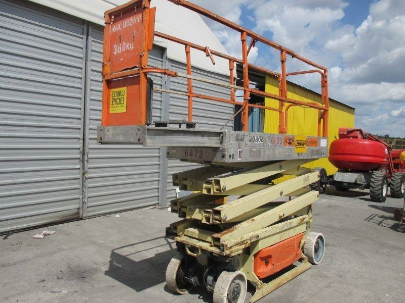 JLG 2030 ES - Škarasta podizna platforma: slika JLG 2030 ES - Škarasta podizna platforma JLG 2030 ES - Škarasta podizna platforma: slika JLG 2030 ES - Škarasta podizna platforma