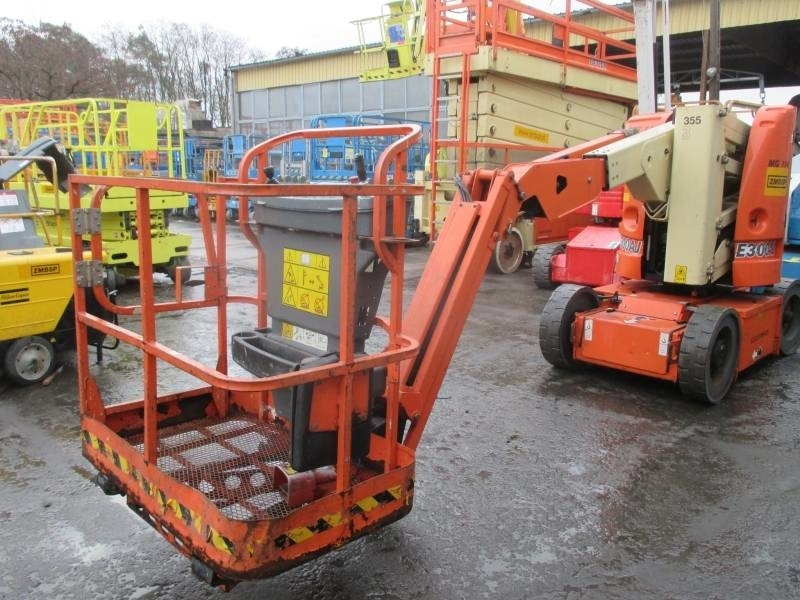 Zglobni krak JLG E 300 AJ: slika Zglobni krak JLG E 300 AJ