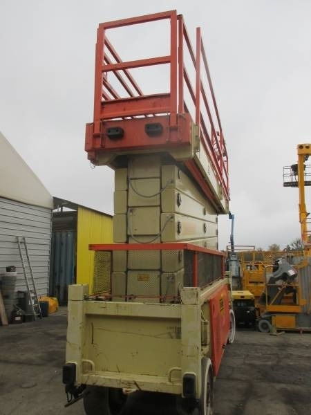 JLG Liftlux 245-12 - Škarasta podizna platforma: slika JLG Liftlux 245-12 - Škarasta podizna platforma JLG Liftlux 245-12 - Škarasta podizna platforma: slika JLG Liftlux 245-12 - Škarasta podizna platforma