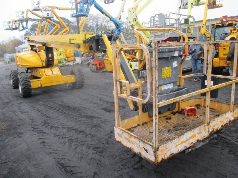 Teleskopski krak JLG M 600 JP: slika Teleskopski krak JLG M 600 JP