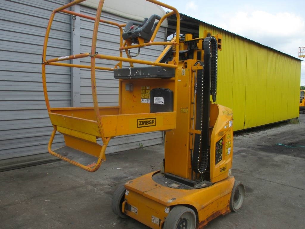 JLG Toucan 8 E - Platforma za podizanje stupa u okomitom položaju: slika JLG Toucan 8 E - Platforma za podizanje stupa u okomitom položaju JLG Toucan 8 E - Platforma za podizanje stupa u okomitom položaju: slika JLG Toucan 8 E - Platforma za podizanje stupa u okomitom položaju