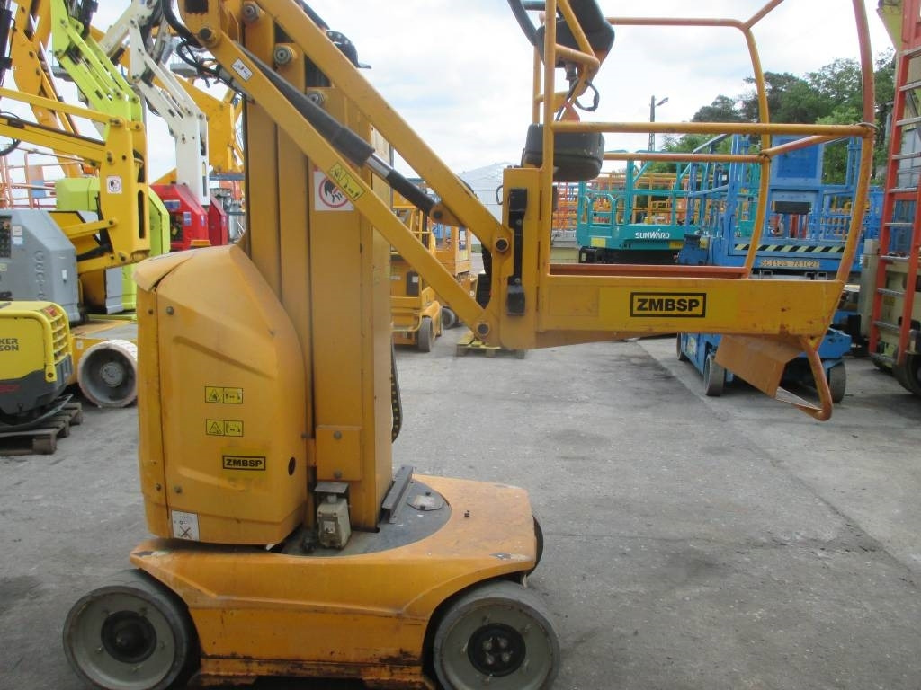 JLG Toucan 8 E - Platforma za podizanje stupa u okomitom položaju: slika JLG Toucan 8 E - Platforma za podizanje stupa u okomitom položaju JLG Toucan 8 E - Platforma za podizanje stupa u okomitom položaju: slika JLG Toucan 8 E - Platforma za podizanje stupa u okomitom položaju