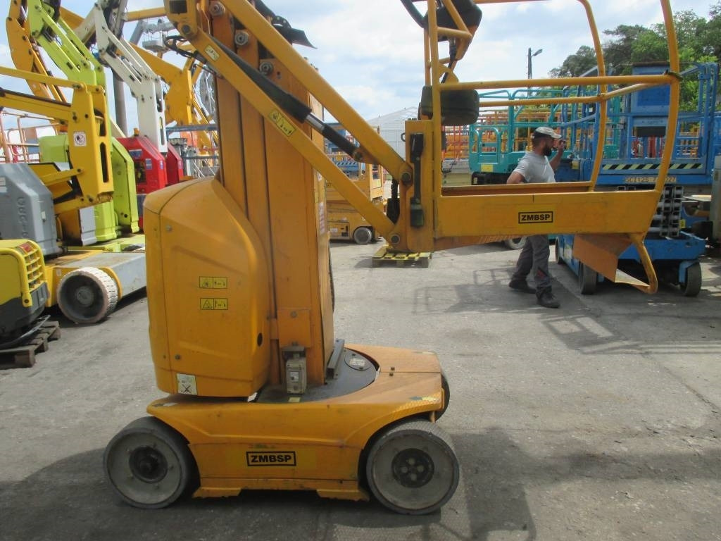 JLG Toucan 8 E - Platforma za podizanje stupa u okomitom položaju: slika JLG Toucan 8 E - Platforma za podizanje stupa u okomitom položaju JLG Toucan 8 E - Platforma za podizanje stupa u okomitom položaju: slika JLG Toucan 8 E - Platforma za podizanje stupa u okomitom položaju