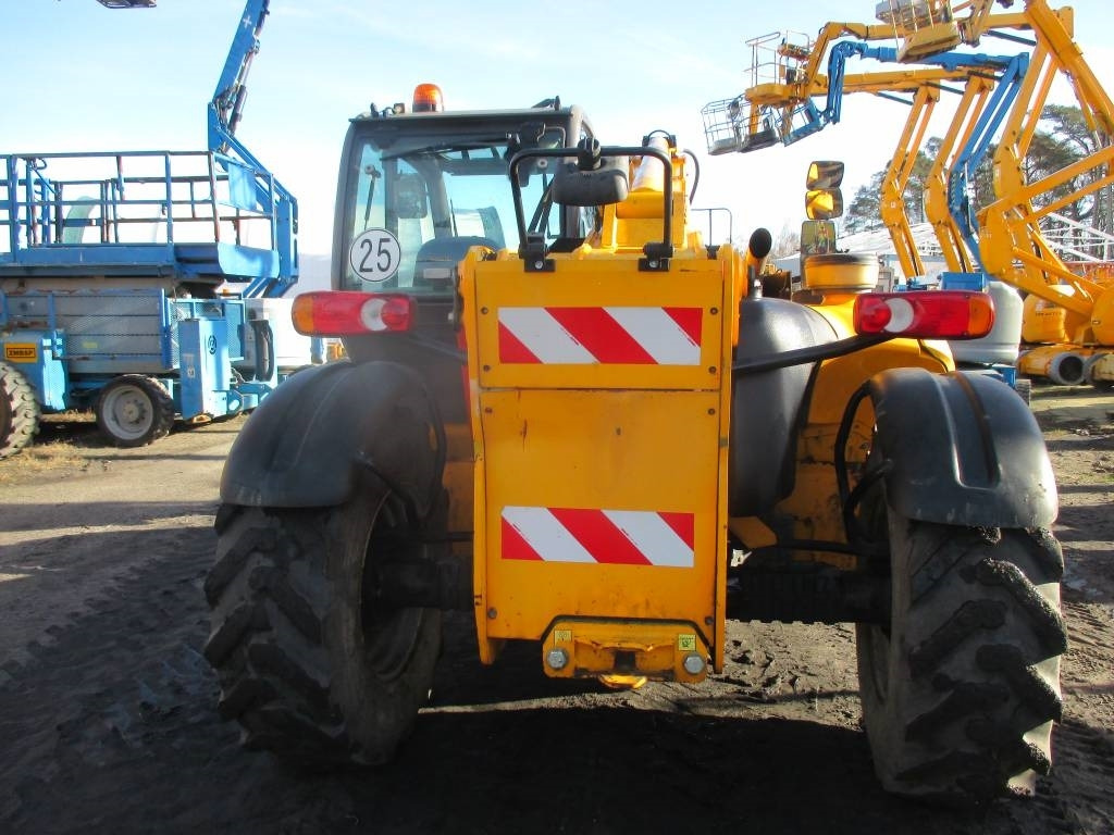 Manitou MT 932 - Teleskopski rukovatelj: slika Manitou MT 932 - Teleskopski rukovatelj Manitou MT 932 - Teleskopski rukovatelj: slika Manitou MT 932 - Teleskopski rukovatelj