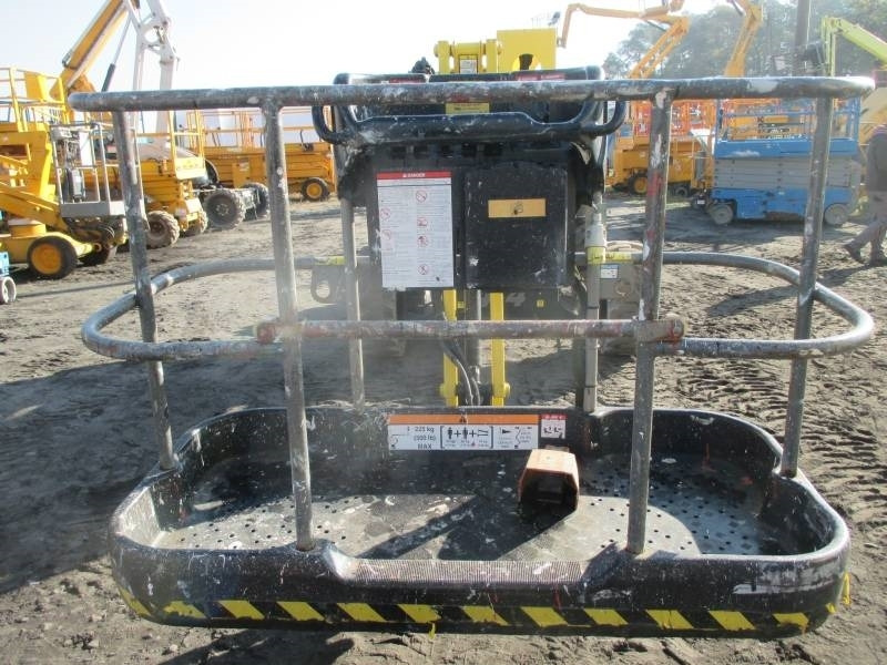 Niftylift HR 17 D 4x4 - Zglobni krak: slika Niftylift HR 17 D 4x4 - Zglobni krak Niftylift HR 17 D 4x4 - Zglobni krak: slika Niftylift HR 17 D 4x4 - Zglobni krak