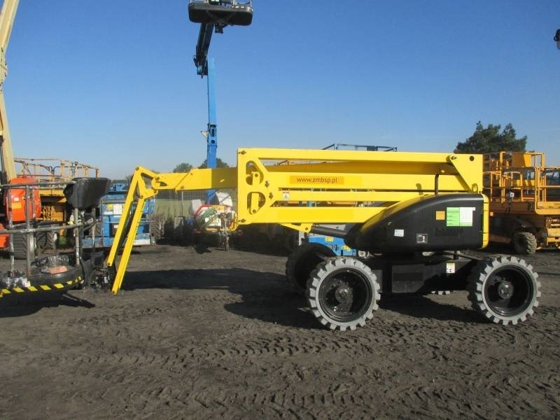 Niftylift HR 17 D 4x4 - Zglobni krak: slika Niftylift HR 17 D 4x4 - Zglobni krak Niftylift HR 17 D 4x4 - Zglobni krak: slika Niftylift HR 17 D 4x4 - Zglobni krak