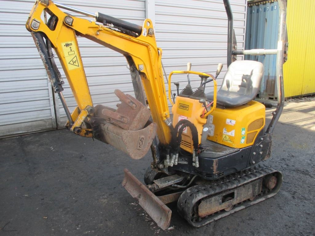 Yanmar SV 08-1 A - Mini bager: slika Yanmar SV 08-1 A - Mini bager Yanmar SV 08-1 A - Mini bager: slika Yanmar SV 08-1 A - Mini bager