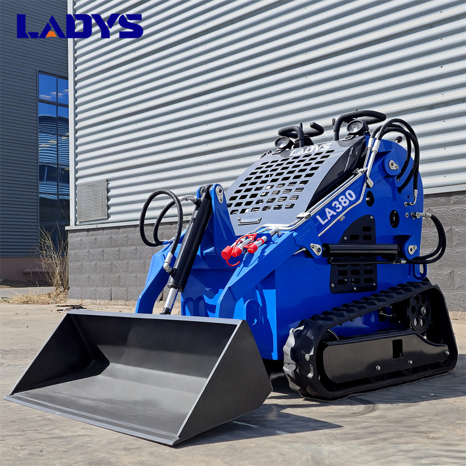 LADYS LA380 Mini Skid Steer Loader Compact Track Diesel Cheap Mini Skid Steer Loader For Sale With Mini Skid Steer Attachments 4 In 1 Bucket - Mini utovarivač: slika LADYS LA380 Mini Skid Steer Loader Compact Track Diesel Cheap Mini Skid Steer Loader For Sale With Mini Skid Steer Attachments 4 In 1 Bucket - Mini utovarivač LADYS LA380 Mini Skid Steer Loader Compact Track Diesel Cheap Mini Skid Steer Loader For Sale With Mini Skid Steer Attachments 4 In 1 Bucket - Mini utovarivač: slika LADYS LA380 Mini Skid Steer Loader Compact Track Diesel Cheap Mini Skid Steer Loader For Sale With Mini Skid Steer Attachments 4 In 1 Bucket - Mini utovarivač