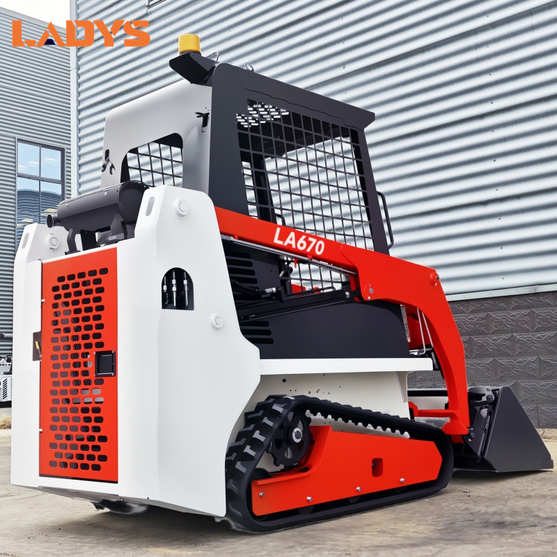 LADYS LA670 Mini Small Skid Steer Loader Compact Track Diesel Mini Skid Steer Loader For Sale With Small Mini Skid Steer Attachments 4 In 1 Bucket - Mini utovarivač: slika LADYS LA670 Mini Small Skid Steer Loader Compact Track Diesel Mini Skid Steer Loader For Sale With Small Mini Skid Steer Attachments 4 In 1 Bucket - Mini utovarivač LADYS LA670 Mini Small Skid Steer Loader Compact Track Diesel Mini Skid Steer Loader For Sale With Small Mini Skid Steer Attachments 4 In 1 Bucket - Mini utovarivač: slika LADYS LA670 Mini Small Skid Steer Loader Compact Track Diesel Mini Skid Steer Loader For Sale With Small Mini Skid Steer Attachments 4 In 1 Bucket - Mini utovarivač