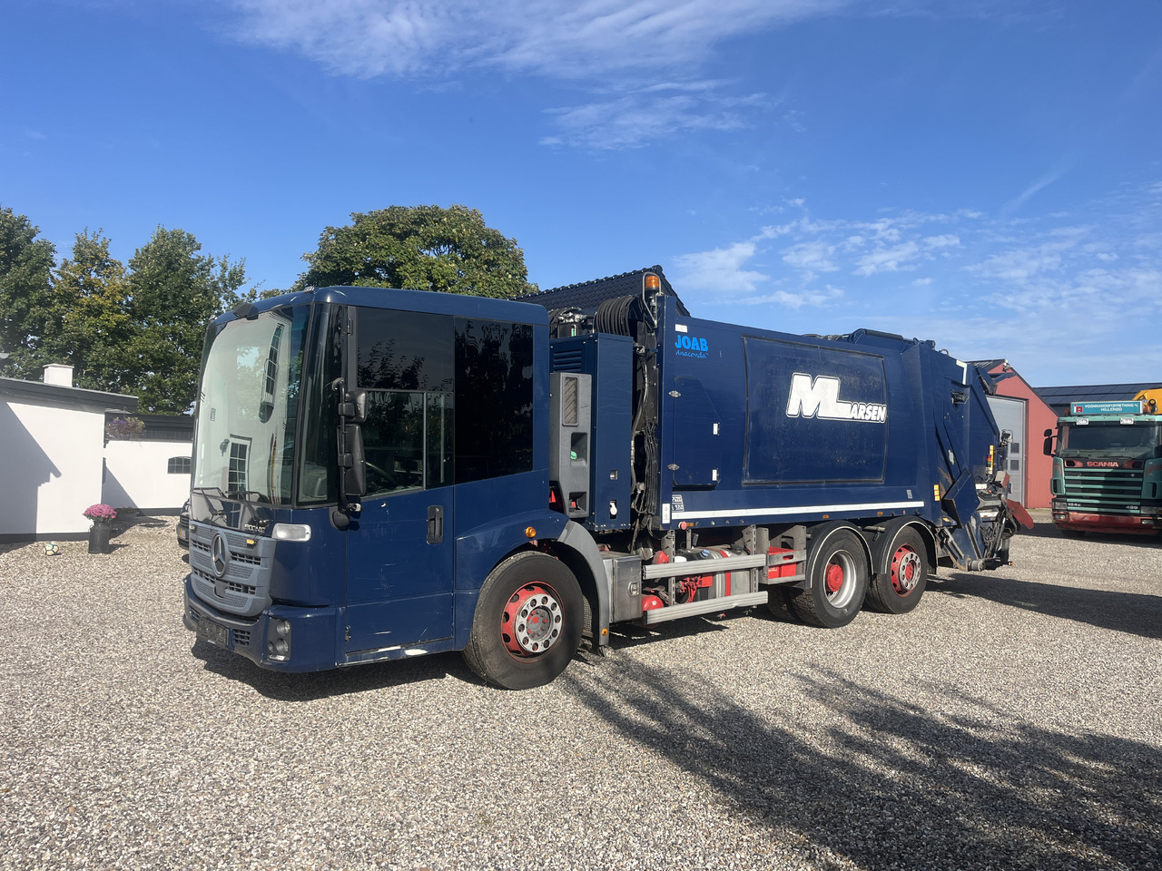 MERCEDES-BENZ 2630 2 camber - Kamion za odvoz smeća: slika MERCEDES-BENZ 2630 2 camber - Kamion za odvoz smeća MERCEDES-BENZ 2630 2 camber - Kamion za odvoz smeća: slika MERCEDES-BENZ 2630 2 camber - Kamion za odvoz smeća