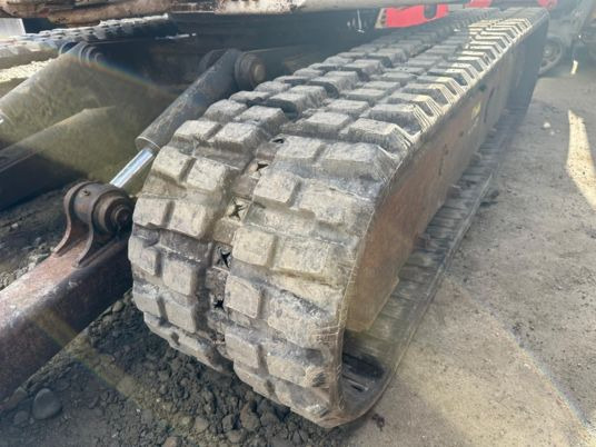 Bobcat 435 EG à 18 500 € HT - Mini bager: slika Bobcat 435 EG à 18 500 € HT - Mini bager Bobcat 435 EG à 18 500 € HT - Mini bager: slika Bobcat 435 EG à 18 500 € HT - Mini bager