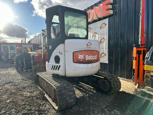 Bobcat 435 EG à 18 500 € HT - Mini bager: slika Bobcat 435 EG à 18 500 € HT - Mini bager Bobcat 435 EG à 18 500 € HT - Mini bager: slika Bobcat 435 EG à 18 500 € HT - Mini bager