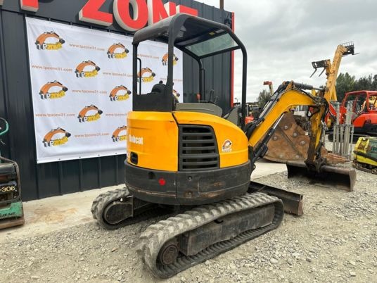 Bobcat E26 Canopy - Mini bager: slika Bobcat E26 Canopy - Mini bager Bobcat E26 Canopy - Mini bager: slika Bobcat E26 Canopy - Mini bager