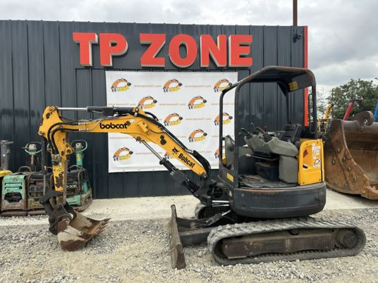 Bobcat E26 à 18900 € HT - Mini bager: slika Bobcat E26 à 18900 € HT - Mini bager Bobcat E26 à 18900 € HT - Mini bager: slika Bobcat E26 à 18900 € HT - Mini bager