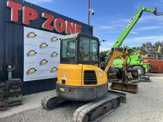 Bobcat E35 Cabine à 20500 € HT - Mini bager: slika Bobcat E35 Cabine à 20500 € HT - Mini bager Bobcat E35 Cabine à 20500 € HT - Mini bager: slika Bobcat E35 Cabine à 20500 € HT - Mini bager