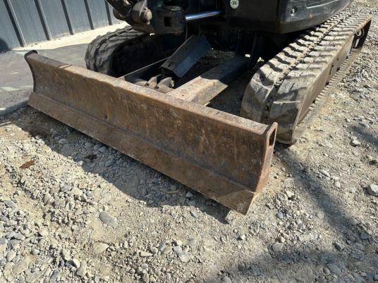 Bobcat E35 Cabine à 20900 € HT - Mini bager: slika Bobcat E35 Cabine à 20900 € HT - Mini bager Bobcat E35 Cabine à 20900 € HT - Mini bager: slika Bobcat E35 Cabine à 20900 € HT - Mini bager