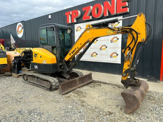 Mini bager Bobcat E35 Cabine à 23500 € HT: slika Mini bager Bobcat E35 Cabine à 23500 € HT