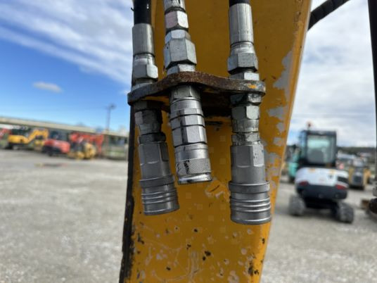 Mini bager Bobcat E50: slika Mini bager Bobcat E50