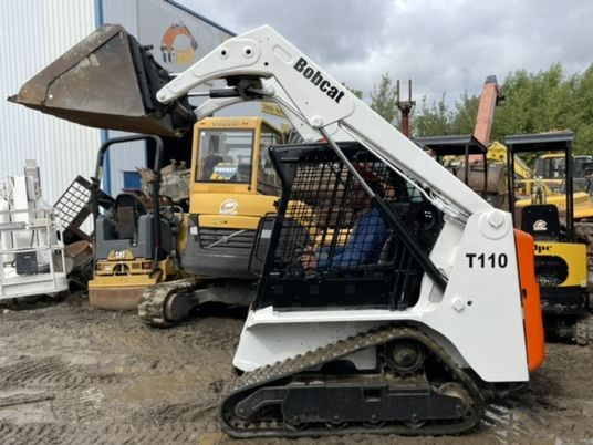 Bobcat T110 Joystick - Kompaktni utovarivač gusjeničar: slika Bobcat T110 Joystick - Kompaktni utovarivač gusjeničar Bobcat T110 Joystick - Kompaktni utovarivač gusjeničar: slika Bobcat T110 Joystick - Kompaktni utovarivač gusjeničar
