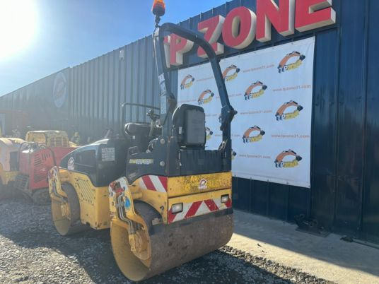 Bomag BW120AD-4 - Valjak: slika Bomag BW120AD-4 - Valjak Bomag BW120AD-4 - Valjak: slika Bomag BW120AD-4 - Valjak