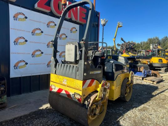 Bomag BW120AD-4 - Valjak: slika Bomag BW120AD-4 - Valjak Bomag BW120AD-4 - Valjak: slika Bomag BW120AD-4 - Valjak