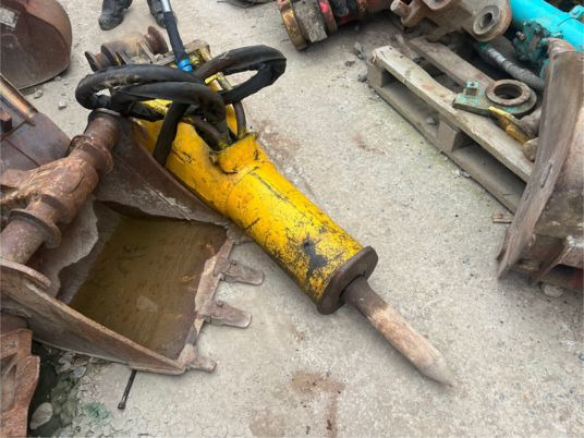 Brh montabert - SC22 - Hidraulični čekić: slika Brh montabert - SC22 - Hidraulični čekić Brh montabert - SC22 - Hidraulični čekić: slika Brh montabert - SC22 - Hidraulični čekić