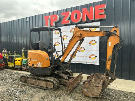 Case CX26C Canopy - Mini bager: slika Case CX26C Canopy - Mini bager Case CX26C Canopy - Mini bager: slika Case CX26C Canopy - Mini bager