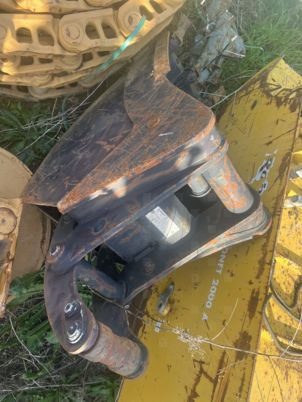 Godet éjecteur attache terex - Korpa za bager: slika Godet éjecteur attache terex - Korpa za bager Godet éjecteur attache terex - Korpa za bager: slika Godet éjecteur attache terex - Korpa za bager