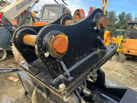 Godet inclinable pour pelle - axe 95 mm - Korpa: slika Godet inclinable pour pelle - axe 95 mm - Korpa Godet inclinable pour pelle - axe 95 mm - Korpa: slika Godet inclinable pour pelle - axe 95 mm - Korpa