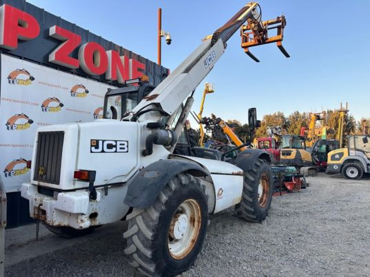 JCB 528-70 à 18 500 € HT - Teleskopski rukovatelj: slika JCB 528-70 à 18 500 € HT - Teleskopski rukovatelj JCB 528-70 à 18 500 € HT - Teleskopski rukovatelj: slika JCB 528-70 à 18 500 € HT - Teleskopski rukovatelj