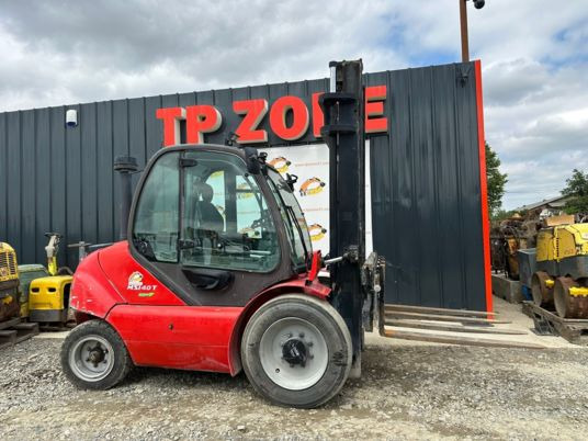 Manitou MSI40 Cabine à 27900 € HT - Diesel viličar: slika  Manitou MSI40 Cabine à 27900 € HT - Diesel viličar Manitou MSI40 Cabine à 27900 € HT - Diesel viličar: slika  Manitou MSI40 Cabine à 27900 € HT - Diesel viličar