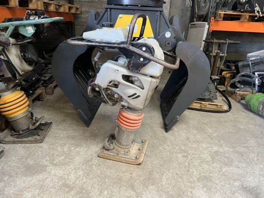 Mikasa MTX-60E - Nabijač: slika Mikasa MTX-60E - Nabijač Mikasa MTX-60E - Nabijač: slika Mikasa MTX-60E - Nabijač