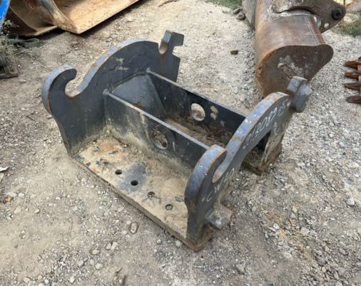 Platine à boulonner verachtert CW40 - Priključak za Građevinski strojevi: slika Platine à boulonner verachtert CW40 - Priključak za Građevinski strojevi Platine à boulonner verachtert CW40 - Priključak za Građevinski strojevi: slika Platine à boulonner verachtert CW40 - Priključak za Građevinski strojevi