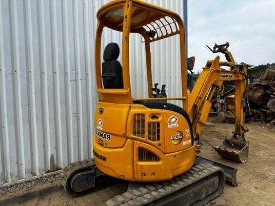Yanmar VIO20-4 - Mini bager: slika Yanmar VIO20-4 - Mini bager Yanmar VIO20-4 - Mini bager: slika Yanmar VIO20-4 - Mini bager