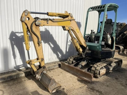 Mini bager Yanmar VIO25-4 Canopy: slika Mini bager Yanmar VIO25-4 Canopy Mini bager Yanmar VIO25-4 Canopy: slika Mini bager Yanmar VIO25-4 Canopy