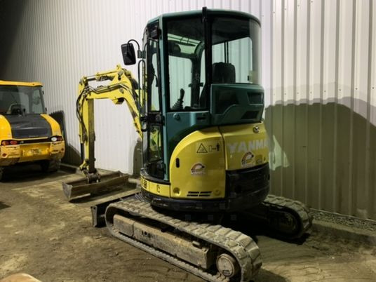 Yanmar VIO33-U Cabine - Mini bager: slika Yanmar VIO33-U Cabine - Mini bager Yanmar VIO33-U Cabine - Mini bager: slika Yanmar VIO33-U Cabine - Mini bager