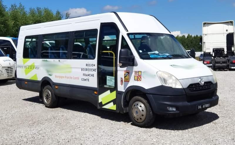 Iveco Daily 23 miejsca, KLIMA, WEBASTO - Prigradski autobus: slika Iveco Daily 23 miejsca, KLIMA, WEBASTO - Prigradski autobus Iveco Daily 23 miejsca, KLIMA, WEBASTO - Prigradski autobus: slika Iveco Daily 23 miejsca, KLIMA, WEBASTO - Prigradski autobus
