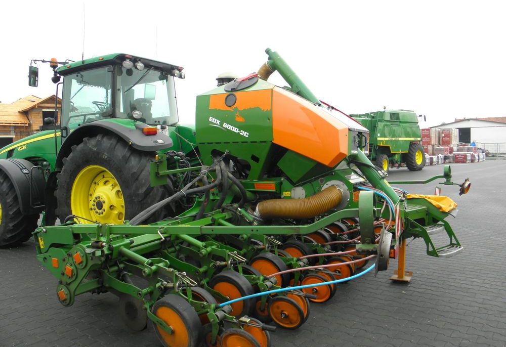 Amazone EDX 6000-2C Xpress 8 rzedowy, Nie Malowany, Stan Bardzo Dobry - Sijačica: slika Amazone EDX 6000-2C Xpress 8 rzedowy, Nie Malowany, Stan Bardzo Dobry - Sijačica Amazone EDX 6000-2C Xpress 8 rzedowy, Nie Malowany, Stan Bardzo Dobry - Sijačica: slika Amazone EDX 6000-2C Xpress 8 rzedowy, Nie Malowany, Stan Bardzo Dobry - Sijačica