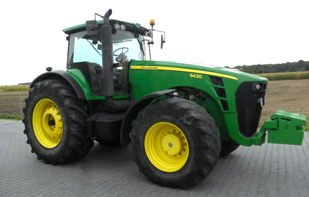 John Deere 8430 2008 Rok, Nie Malowany, Stan Bardzo Dobry - Traktor: slika John Deere 8430 2008 Rok, Nie Malowany, Stan Bardzo Dobry - Traktor John Deere 8430 2008 Rok, Nie Malowany, Stan Bardzo Dobry - Traktor: slika John Deere 8430 2008 Rok, Nie Malowany, Stan Bardzo Dobry - Traktor