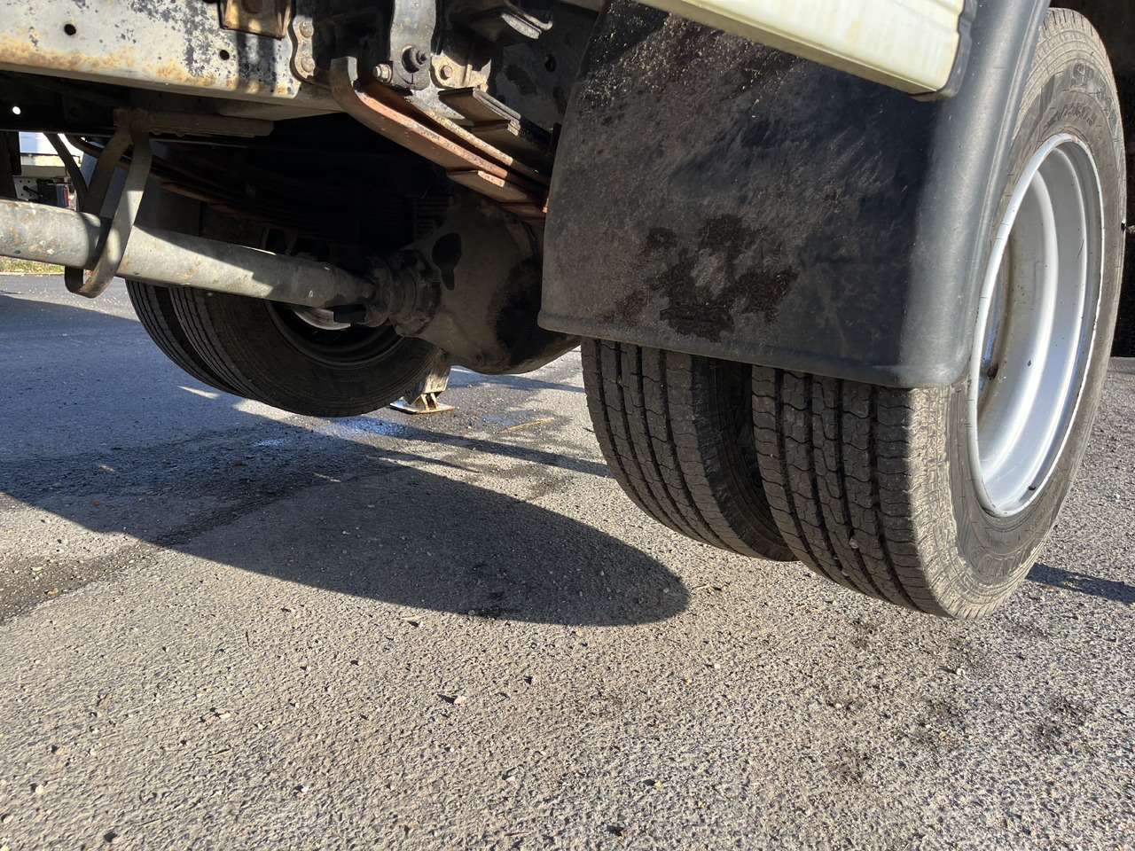 Podizna platforma montirana na kamion Mitsubishi Canter 7c15: slika Podizna platforma montirana na kamion Mitsubishi Canter 7c15 Podizna platforma montirana na kamion Mitsubishi Canter 7c15: slika Podizna platforma montirana na kamion Mitsubishi Canter 7c15