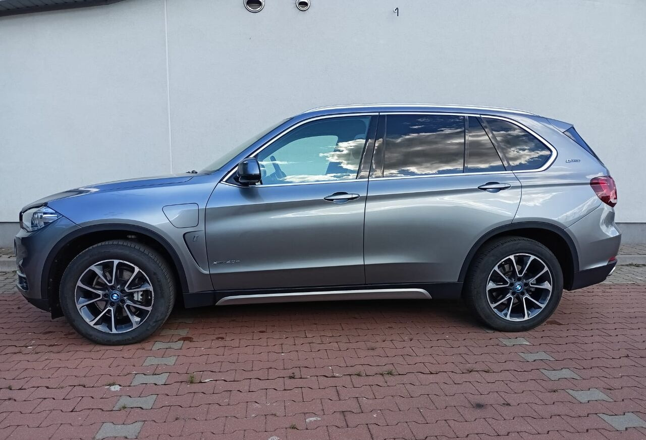 BMW X5 - SUV: slika BMW X5 - SUV BMW X5 - SUV: slika BMW X5 - SUV