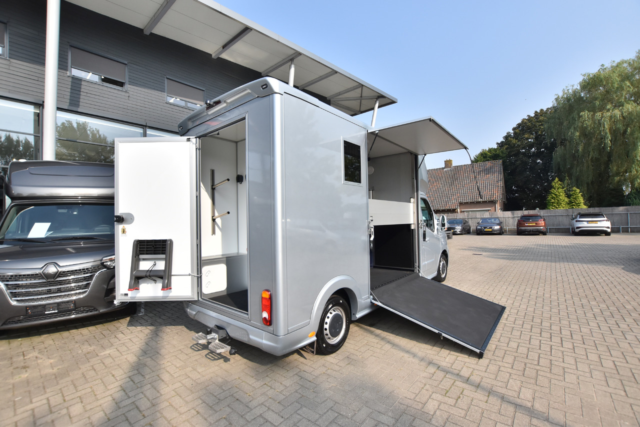 Renault Master - Furgon: slika Renault Master - Furgon Renault Master - Furgon: slika Renault Master - Furgon
