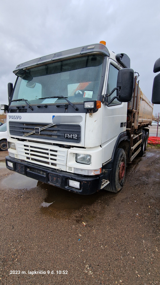 VOLVO FM 12 6x6 - Kiper: slika VOLVO FM 12 6x6 - Kiper VOLVO FM 12 6x6 - Kiper: slika VOLVO FM 12 6x6 - Kiper