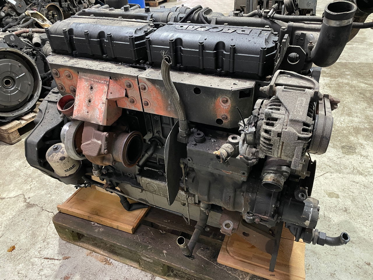 DAF Paccar Motor DAF Solaris PR 183 U2 Urbino 12 Van Hool Temsa 183U2 - Motor za Autobus: slika DAF Paccar Motor DAF Solaris PR 183 U2 Urbino 12 Van Hool Temsa 183U2 - Motor za Autobus DAF Paccar Motor DAF Solaris PR 183 U2 Urbino 12 Van Hool Temsa 183U2 - Motor za Autobus: slika DAF Paccar Motor DAF Solaris PR 183 U2 Urbino 12 Van Hool Temsa 183U2 - Motor za Autobus